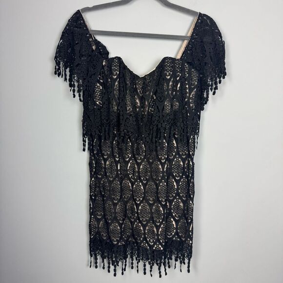 STONE COLD FOX | Iowa Black Lace Off-Shoulder Dress Nude Lining Women’s Size M/L - Picture 4 of 12